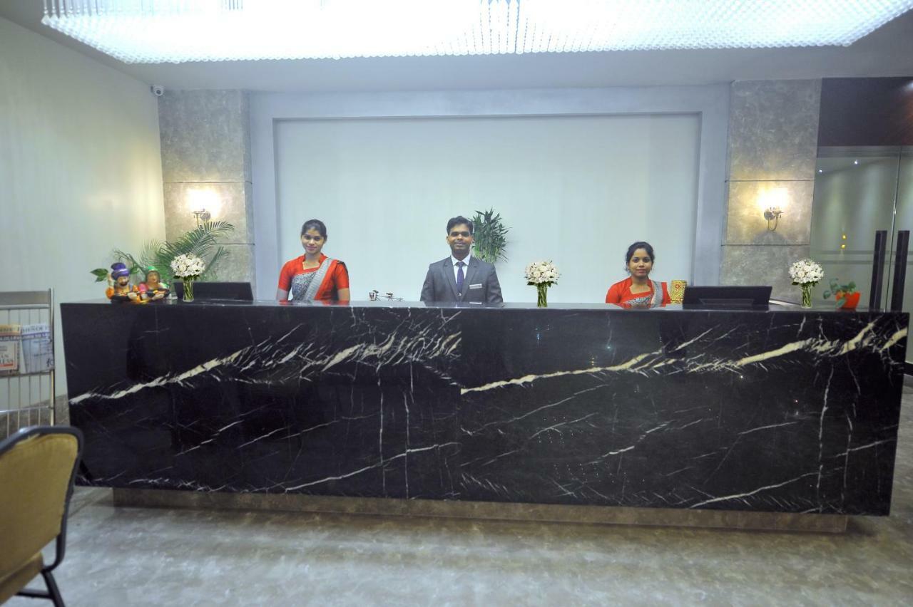 Pipul Padmaja Premium Hotel Bhubaneswar Exterior photo